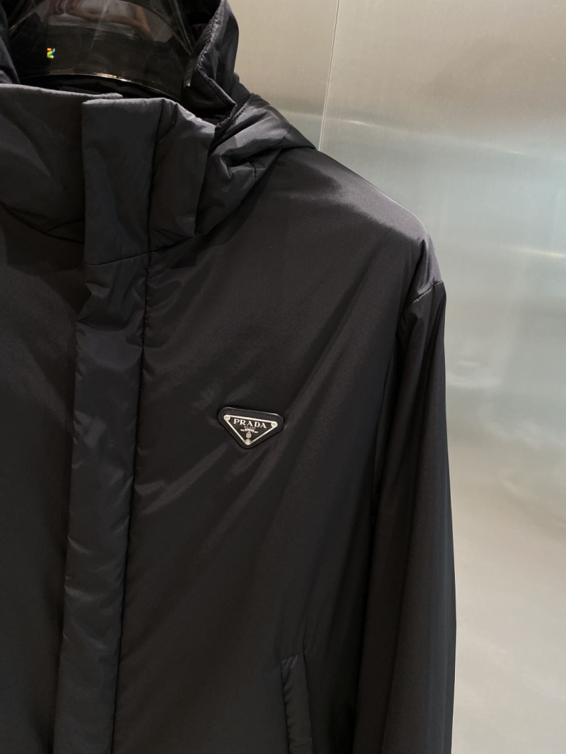 Pra*a outwear